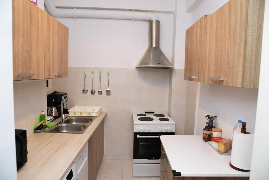 Freatida Apartment Pireo Esterno foto