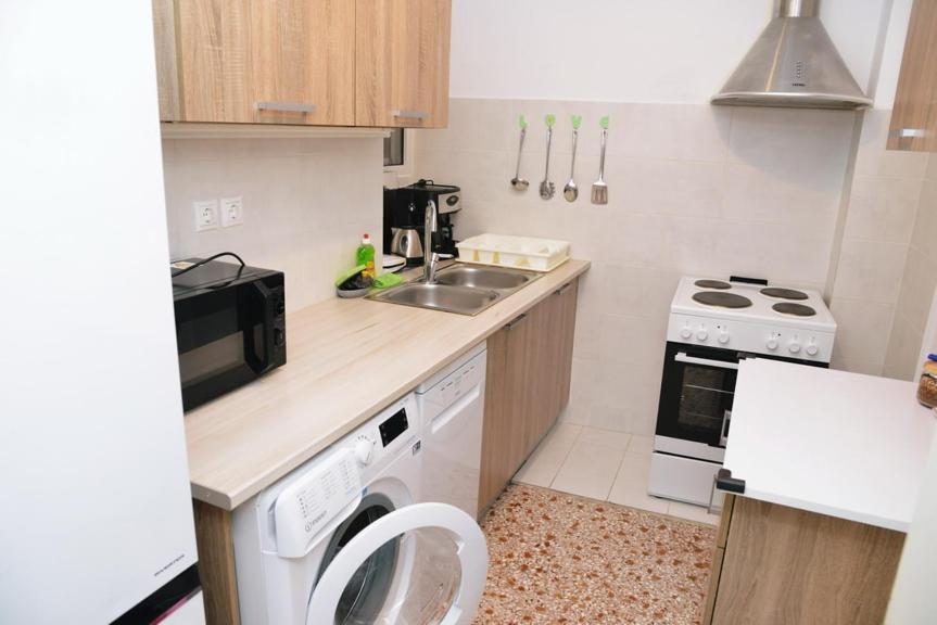 Freatida Apartment Pireo Esterno foto
